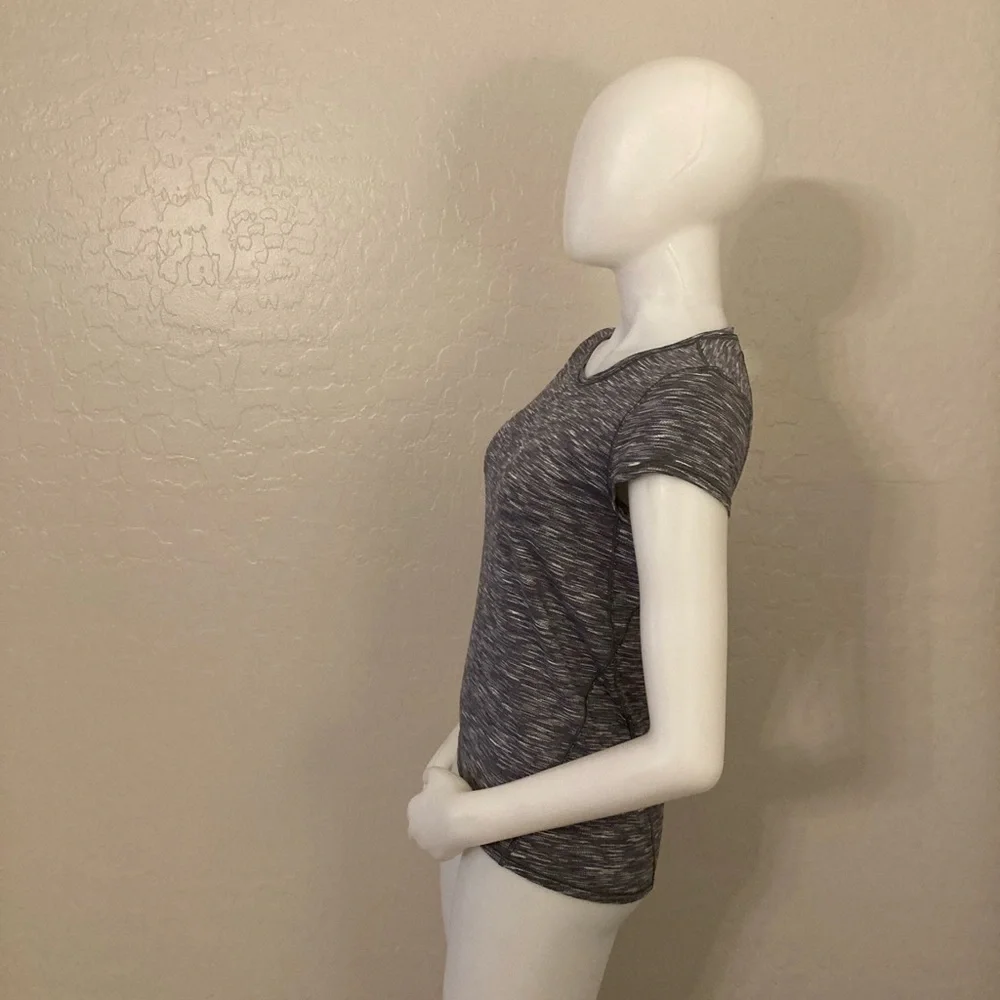 Lululemon Another Mile Short Sleeve Shirt Size 4